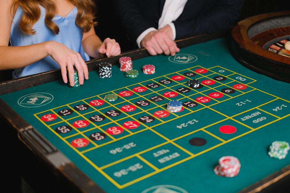 The Real Math Behind Casino Games: Why the House Always Wins
