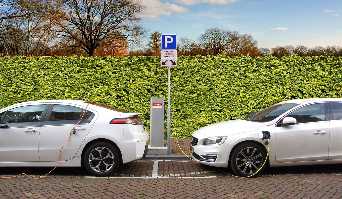 Planning a Long Electric Road Trip Across Britain